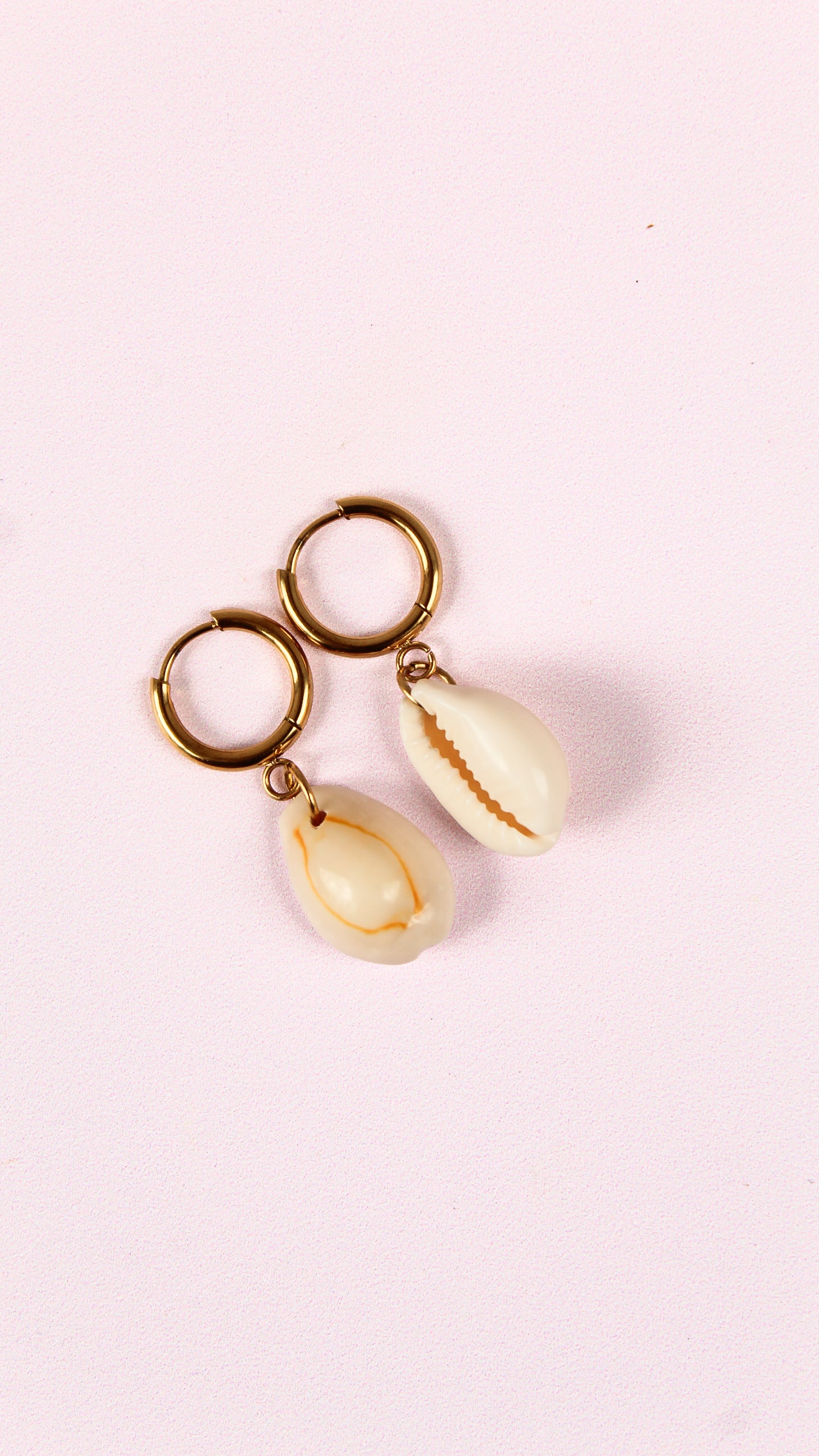 Boucles d'Oreilles Coquillage Cauri - Collection Sous l'Océan